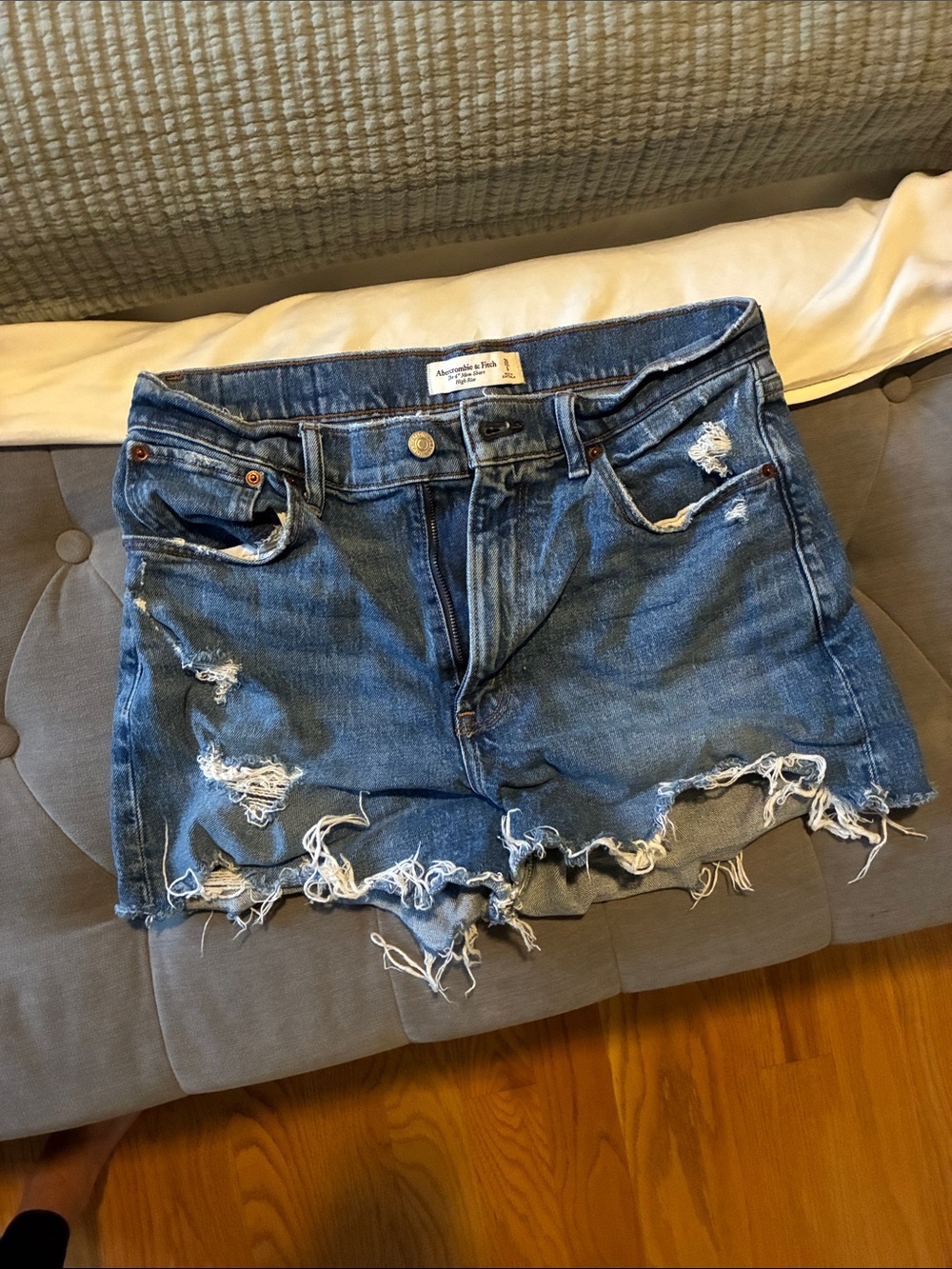 Abercrombie & Fitch Mom Short